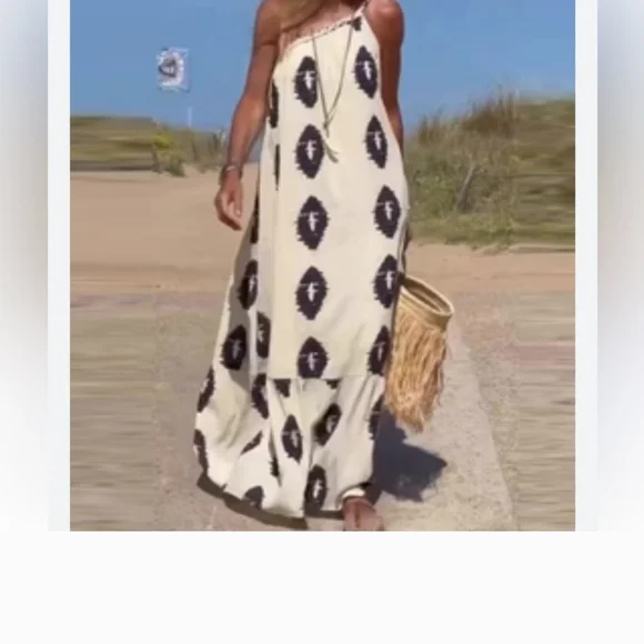 Zara Cream and Black Geometric Maxi Dress - Picture 1 of 7